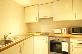 Гостевой дом Harry Clarke Mews at the Castle Hotel Дублин Апартаменты с 1 спальней-6