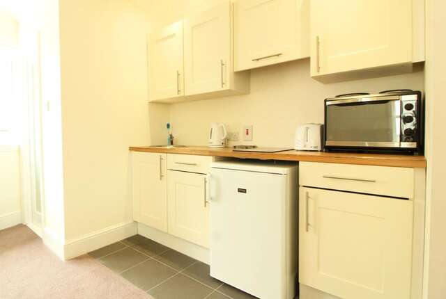 Гостевой дом Harry Clarke Mews at the Castle Hotel Дублин-24