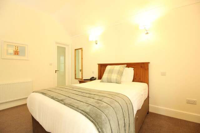 Гостевой дом Harry Clarke Mews at the Castle Hotel Дублин-28