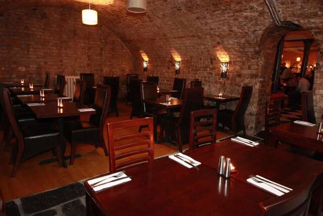 Гостевой дом Harry Clarke Mews at the Castle Hotel Дублин-37